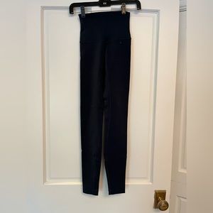Lululemon classic legging *NAVY*